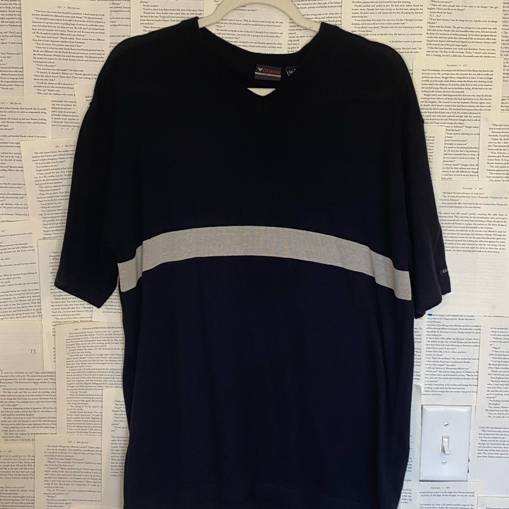 Guess sweater mens size medium